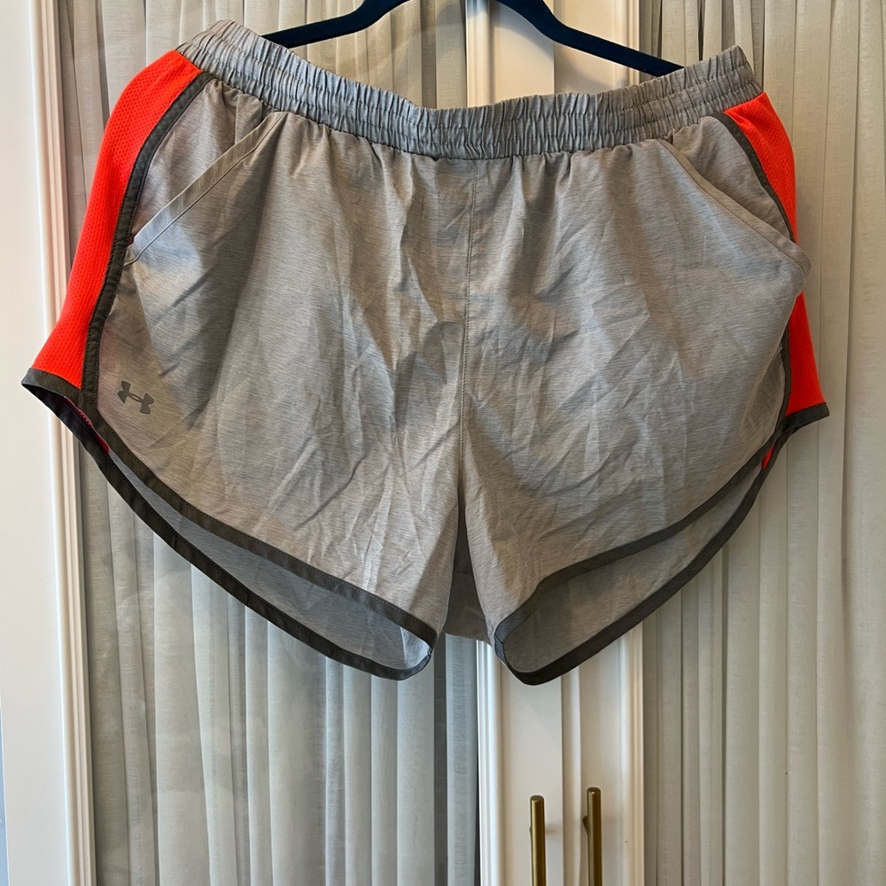 Under Armour Gray and Orange FLY BY Athletic Shorts with Dolphin Hem SIZE L - Picture 5 of 9
